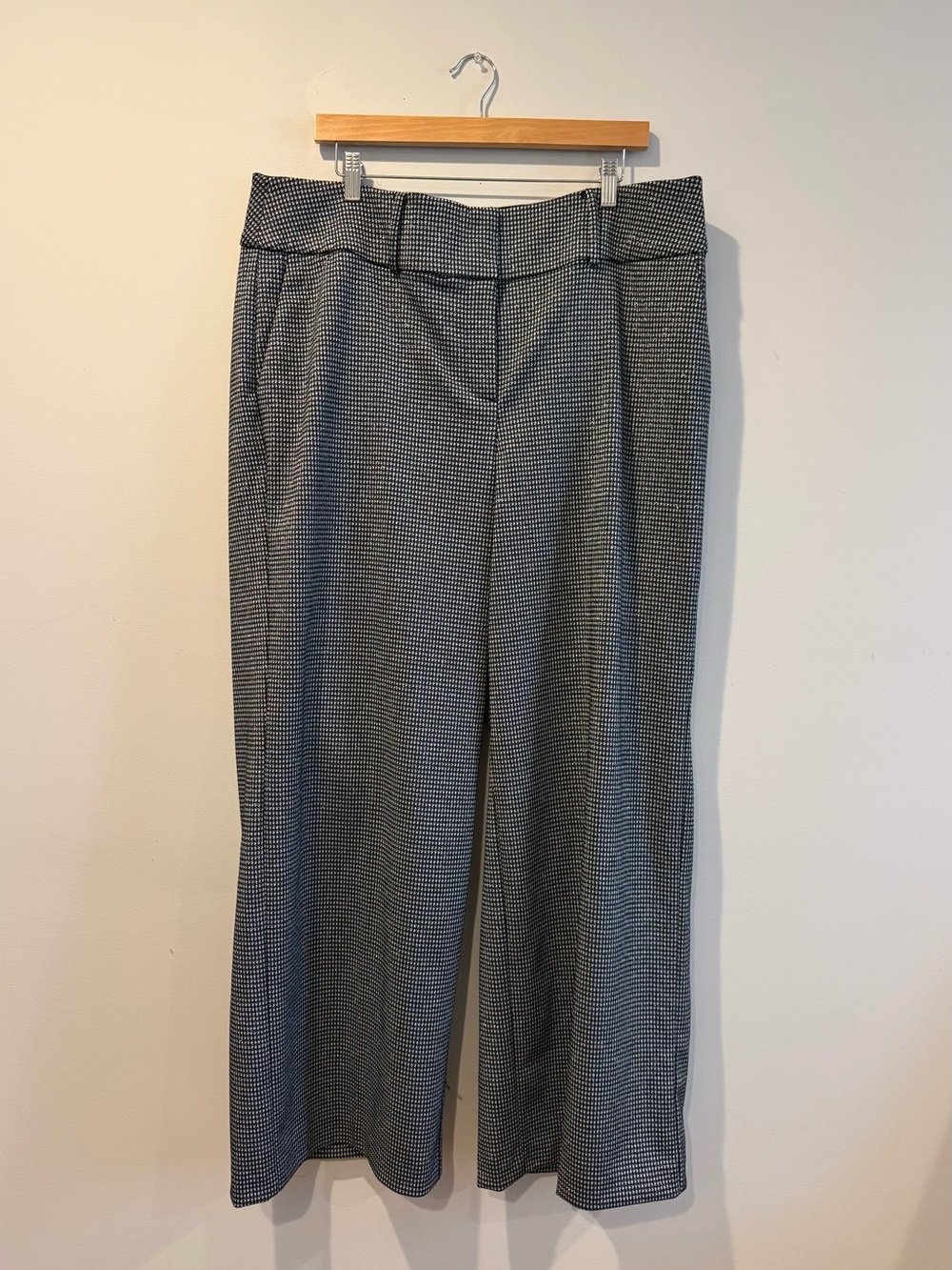 Lane Bryant Metallic Micro-Houndstooth Perfect Drape High-Rise Wide Leg Pant